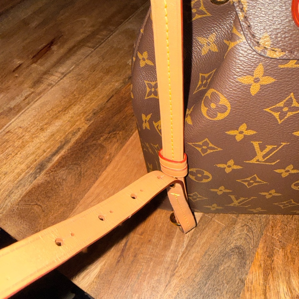 Louis Vuitton Montsouris PM Backpack 💕 ❤️ - Picture 16 of 16